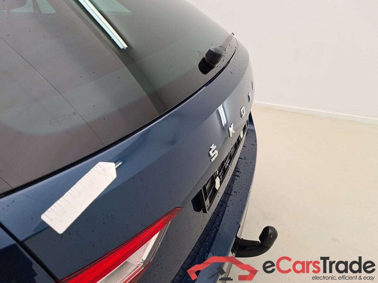 SKODA SUPERB COMBI 2.0 CRTDI CLEVER DSG #4