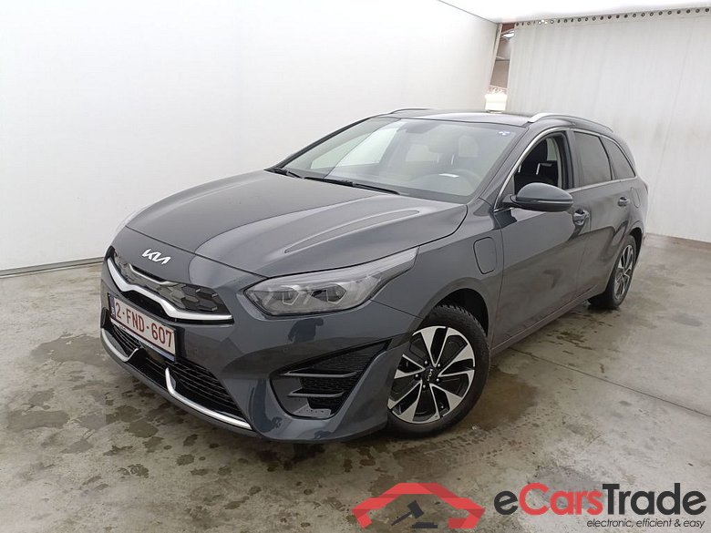 KIA cee'd Sportswagon Business Line 1.6 GDi PHEV DCT 5d