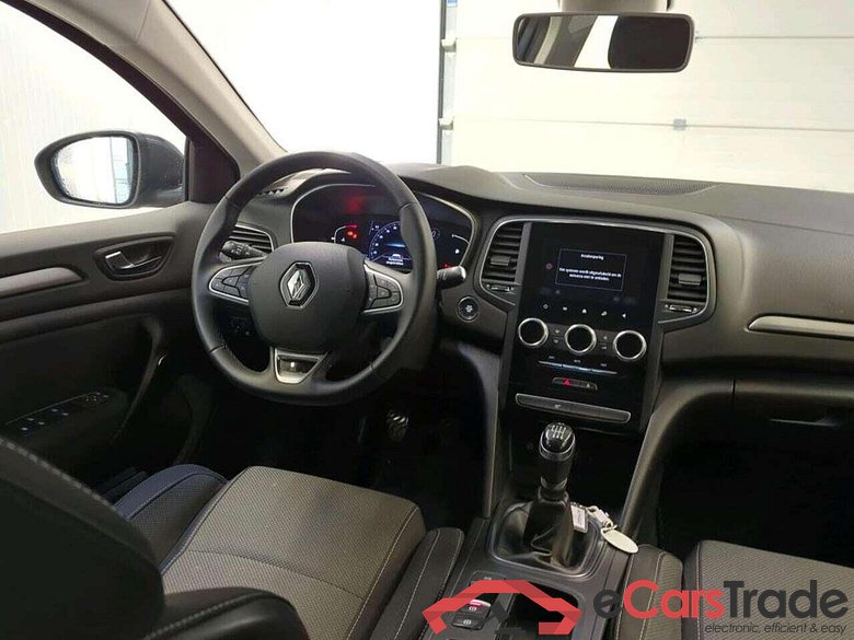 RENAULT Mégane Estate 1.3 TCe140 Equilibre #3