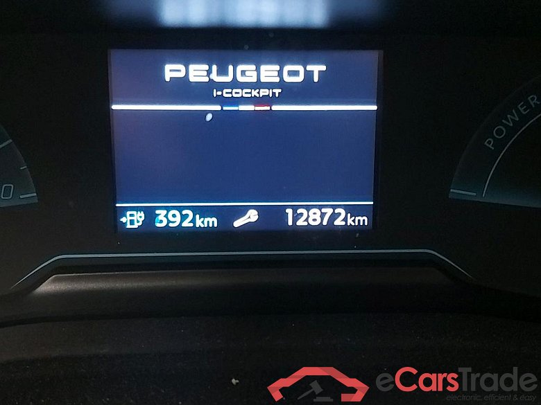 PEUGEOT - PEU e-2008 156PK Active With Climatic & Heated Seats & Rear Park Sensors   * ELECTRIC * #5