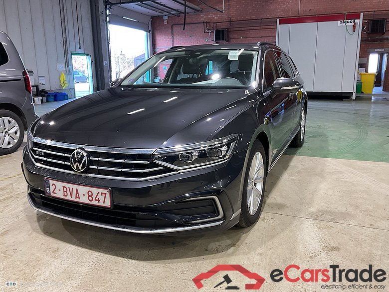 VOLKSWAGEN PASSAT VARIANT 1.4 TSI MSQ VARIANT GTE BUSINESS #2