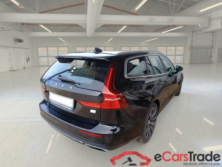 VOLVO V60 / 2019 / 5P / STATION WAGON T6 PLUG-IN AWD AUTOM.RECH.INSCRIPTION #2