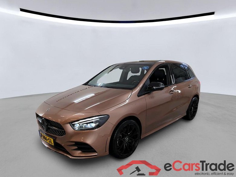 MERCEDES-BENZ B-klasse 118 kW #1