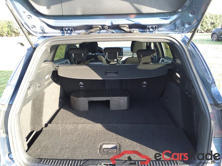 FORD Focus SW 1.0 Ecoboost ST-LINE X 1.0 EcoBoost Hybrid 155 ch S&S (mHEV) Powershift +  winter pack + toit panoramic #2