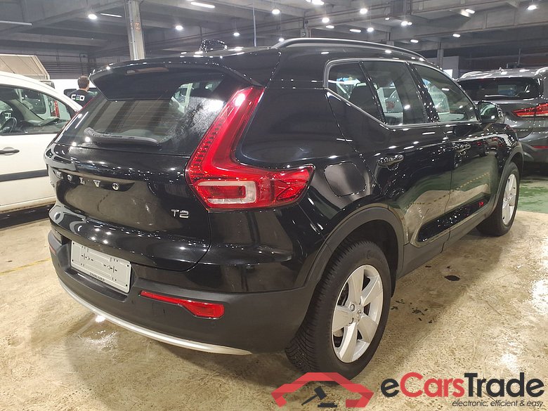 VOLVO XC40 1.5 T2 ESSENTIAL #4