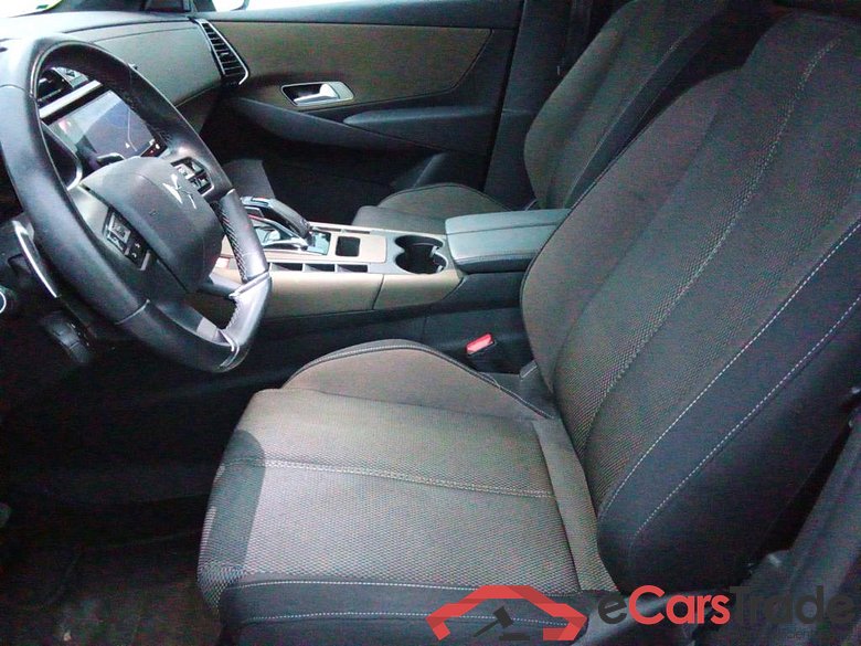 DS DS 7 Crossback / 2017 / 5P / todoterreno BlueHDi DE 96kW (130CV) Auto. CHIC (AC) #6