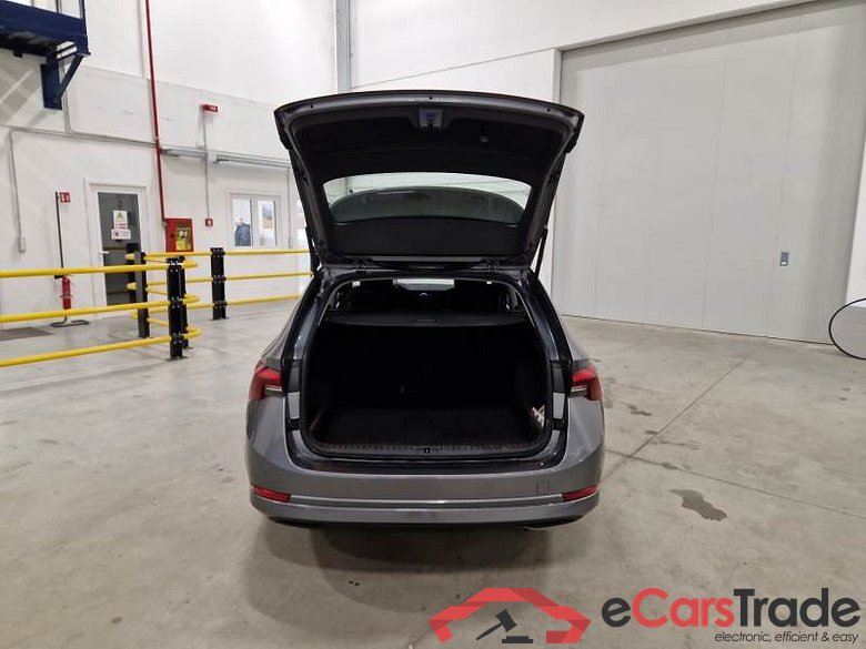 SKODA OCTAVIA WAGON / 2020 / 5P / STATION WAGON 1.5 E-TEC EXECUTIVE DSG #5