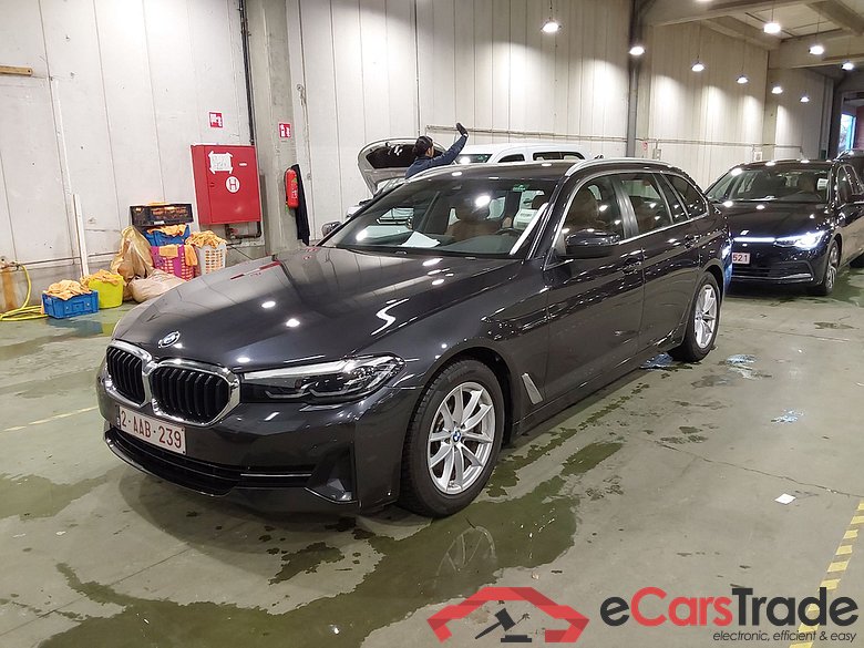 BMW 5 SERIES TOURING 2.0 520D 120KW TOURING AUTO #1