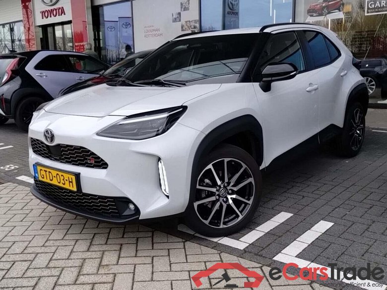 TOYOTA Yaris Cross 1.5 Hybrid 130 GR SPORT