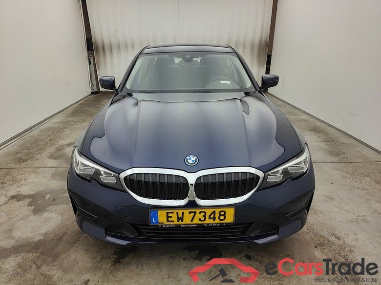 BMW 3 - 2019 330eXA 184hp PHEV 4d #5