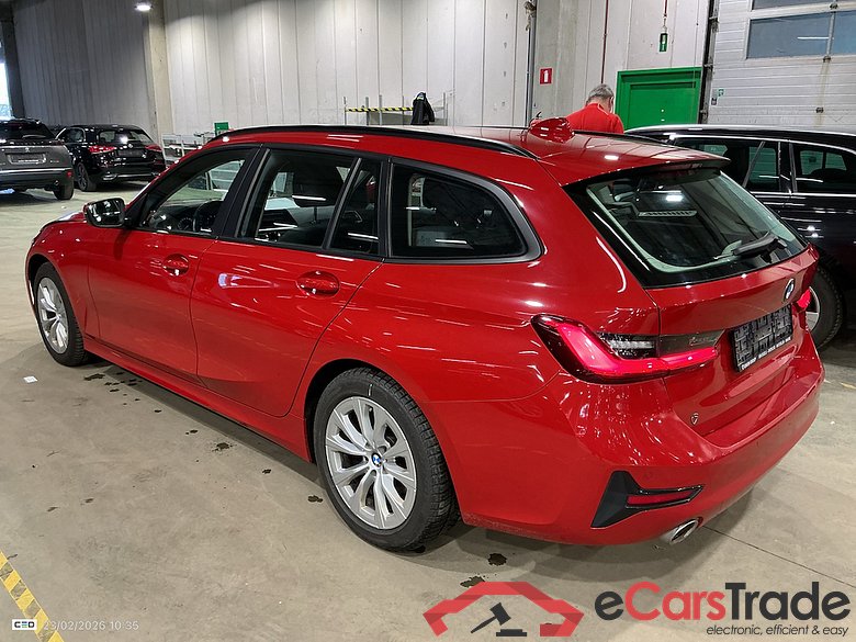 BMW 3 SERIES TOURING 2.0 318IA (115KW) AUTO TOURING #3