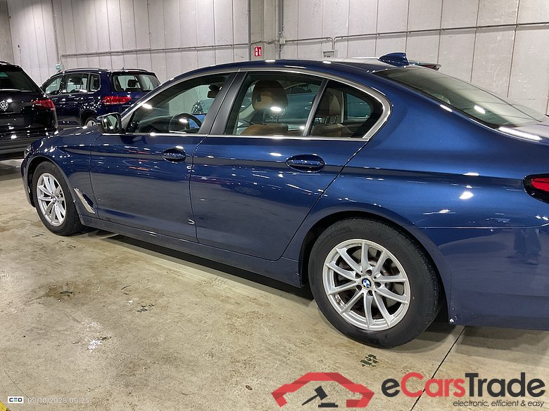 BMW 5 SERIES BERLINE 2.0 520D 120KW AUTO #3
