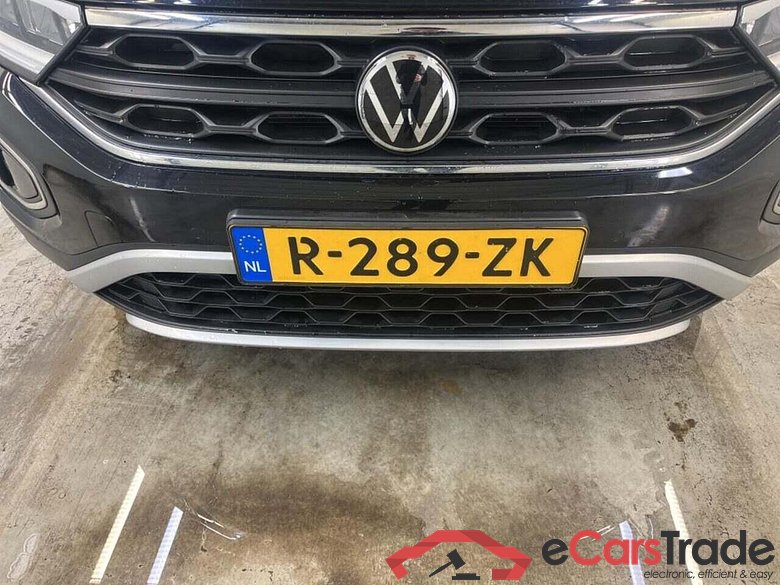 VOLKSWAGEN T-Roc 1.5 TSI Life #4