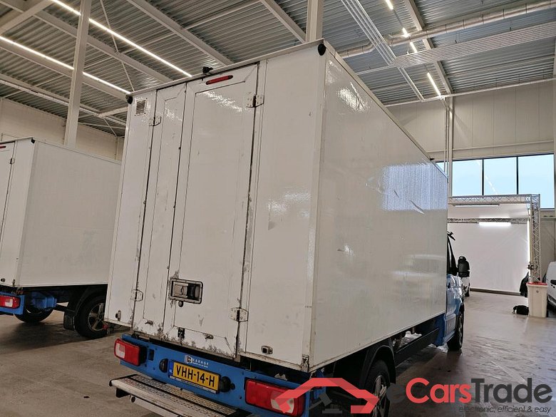 Volkswagen Crafter 35 2.0TDI 75kW L4 FWD Gesloten Laadbak #2