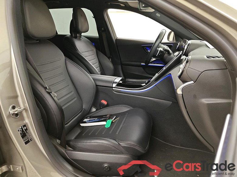 Mercedes-Benz C-Klasse Estate C 200 Launch Edition AMG Line 5d + Pano #3