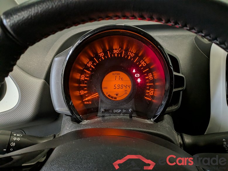 CITROEN C1 1.0 VTi Millenium #6