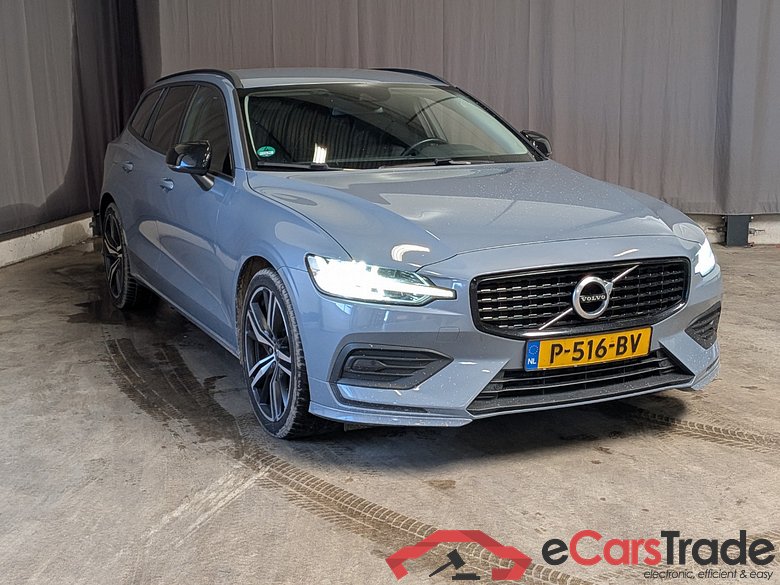 VOLVO V60 2.0 B3 Momentum #2