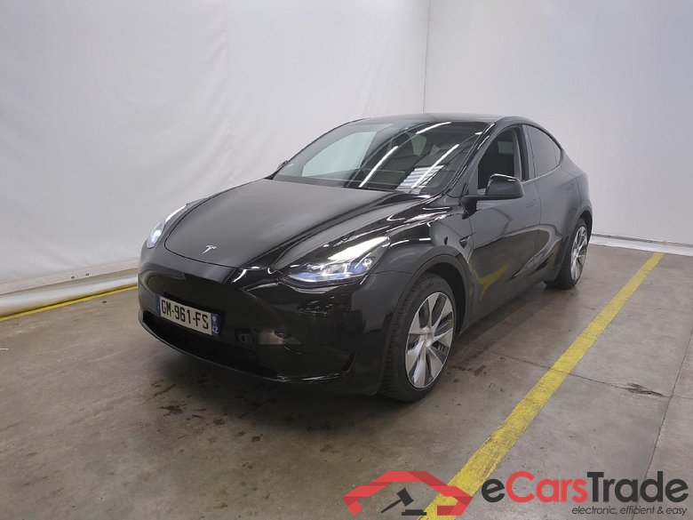 TESLA Model Y / 2021 / 5P / SUV RWD #1