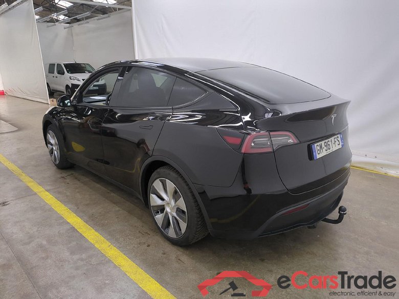 TESLA Model Y / 2021 / 5P / SUV RWD #3
