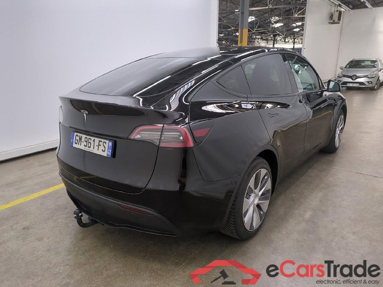 TESLA Model Y / 2021 / 5P / SUV RWD #4