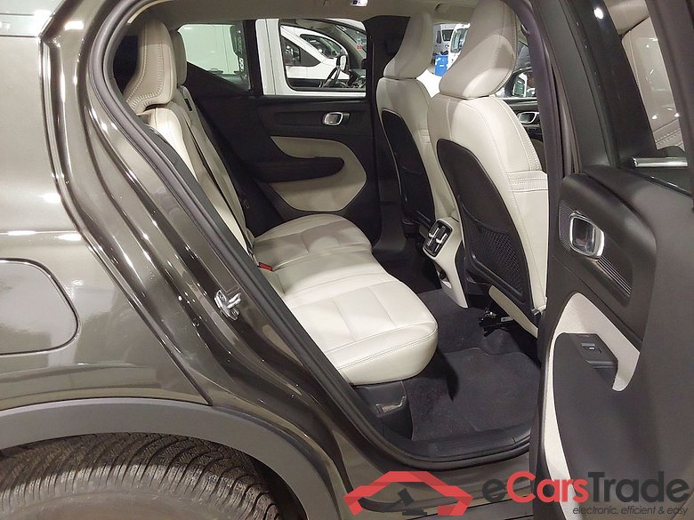 VOLVO XC40 DIESEL 2.0 D3 Inscription Geartronic #5