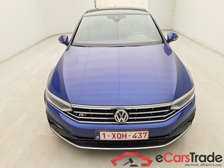 VW, Passat FL'19, Volkswagen Passat 1.6 TDI SCR DSG7 Elegance Busine #1