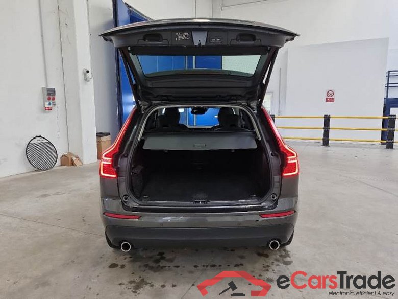 VOLVO XC60 / 2017 / 5P / SUV B5 D AWD AUTOMATICO MOMENTUM PRO #5