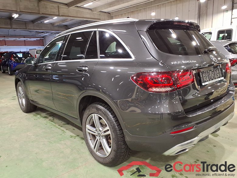 MERCEDES-BENZ GLC 2.0 GLC 300 DE 4MATIC 4WD AUTO #2