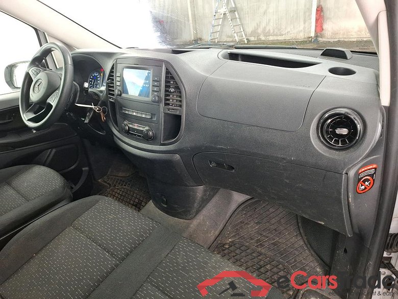 MERCEDES-BENZ Vito Long / 2020 / 4P / Fourgon tôlé e-Vito 60KWH Long #5