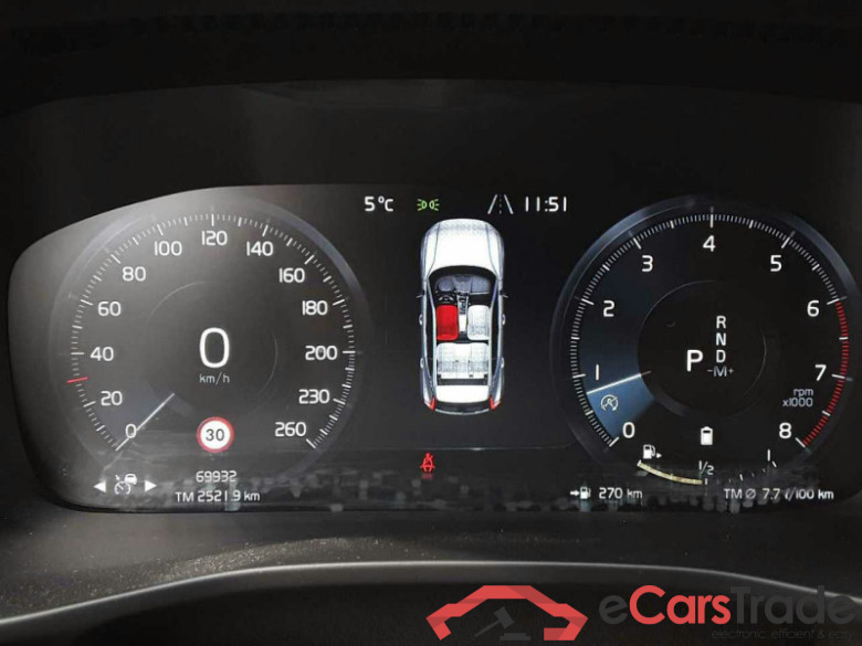 Volvo XC40 (2017->) DE - SUV5 B4 2WD EU6d, R-Design (EURO 6d), 2020 - 2022 #2