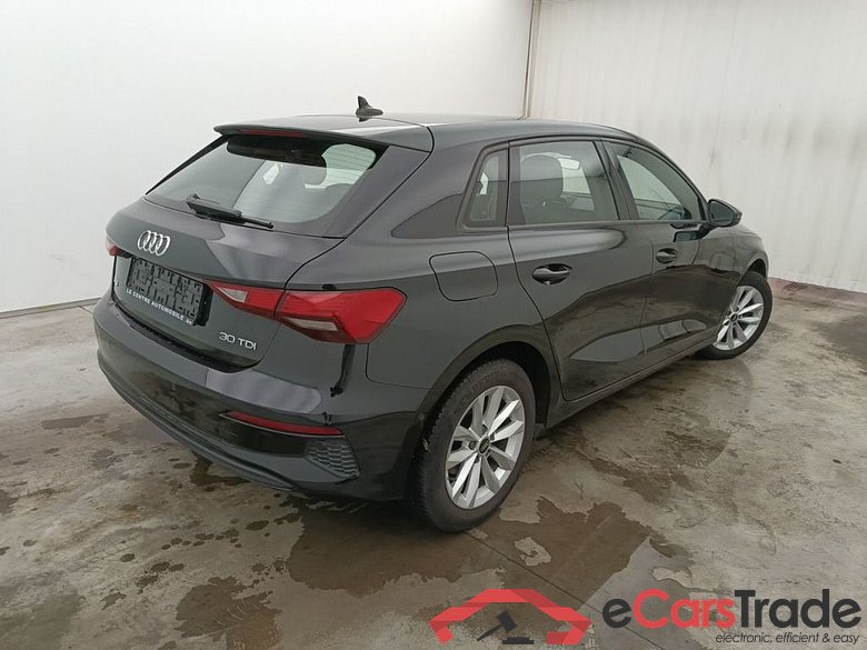 Audi A3 Sportback 2.0 30 TDi 85kW 5d #2