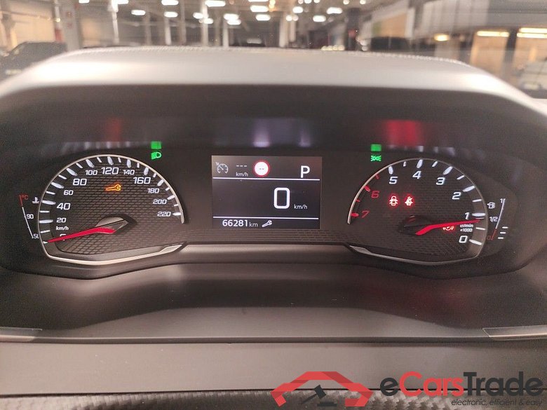 Peugeot 2008 1.5 BlueHDi 96kW S&S EAT8 Allure 5d #6