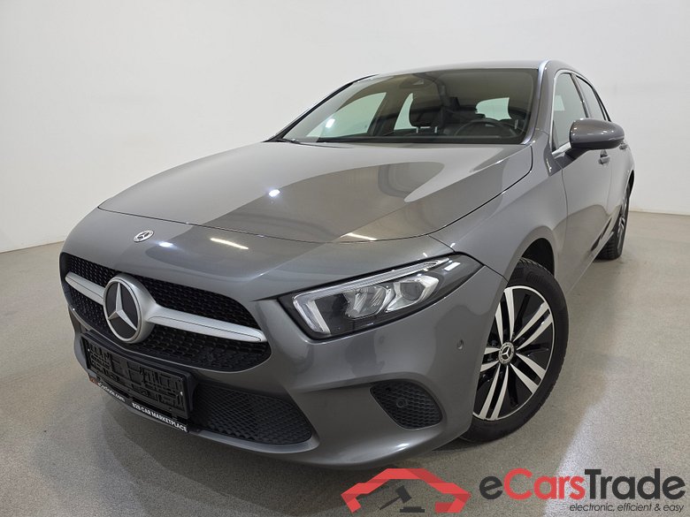 Mercedes A 250e Plug-In Hybrid Aut. LED-Xenon Widescreen Ambient Navi Sport-Leather KeylessGo Camera Klima PDC ... #1