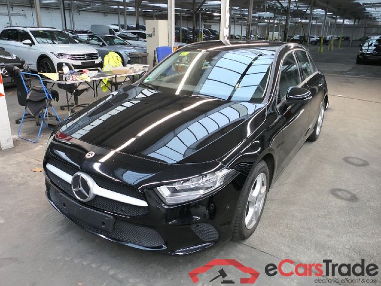 MERCEDES-BENZ A-Klasse A 180 d 8G-DCT 5d 85kW