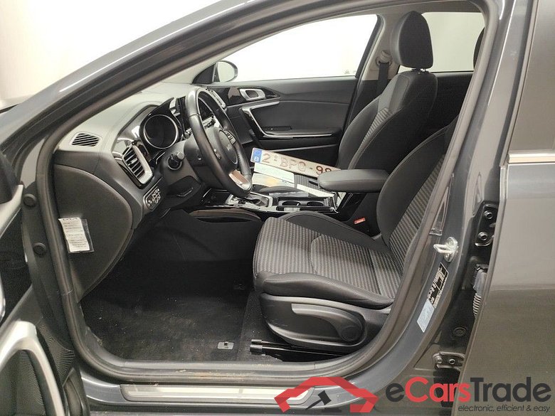 KIA cee'd Sportswagon Business Line 1.6 GDi PHEV DCT 5d #3