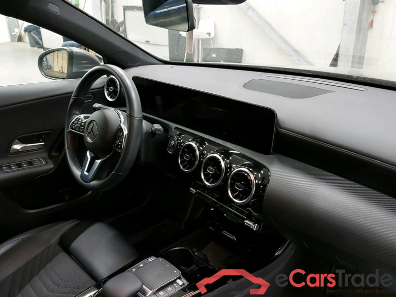 MERCEDES - MER A 250 e 218PK DCT Business Line & Widescreen CockPit * HYBRID * #3