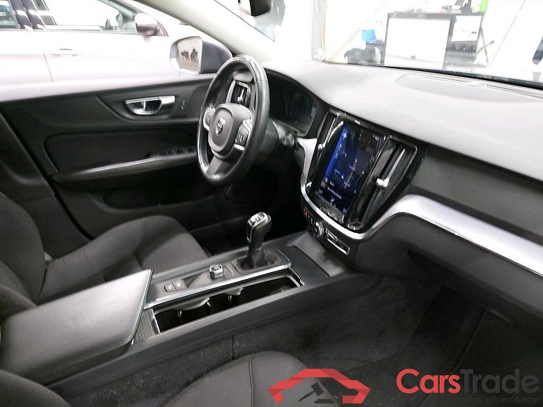 VOLVO - VOL V60 D3 150PK Momentum Core Pack Lounge & Semi Auto Foldable Trailer Hook #3