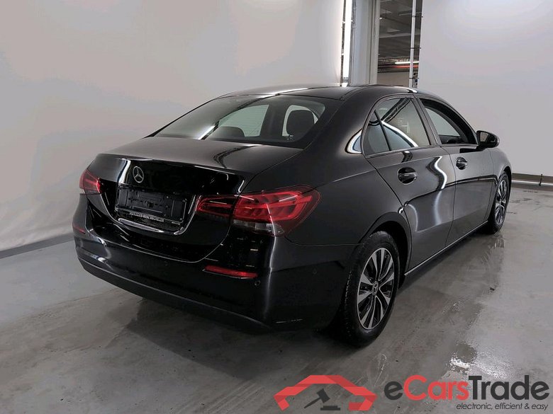 MERCEDES-BENZ A-CLASS 2.0 A 180 D ESSENTIAL LINE DCT #4