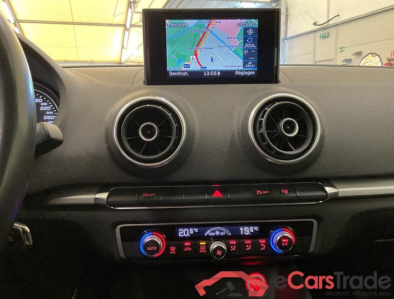 AUDI A3 Audi A3 3 portes Attraction 1.2 TFSI  81(110) kW(ch) S tronic #5