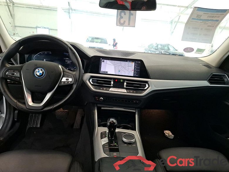 BMW Série 3 Touring / 2019 / 5P / Break 320e 204ch Business Design BVA8 Hybride #5