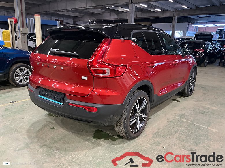 VOLVO XC40 1.5 T5 TE PHEV R-Design DCT #4