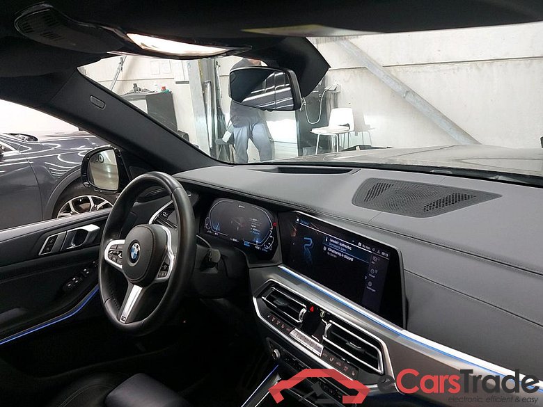 BMW - BMW X5 xDrive45e 320PK M Sport With Vernasca Leather Heated Seats & Head Up & Active Cruise & Comfort Access & Harman Kardon & 20 Inch  * HYBRID * #3