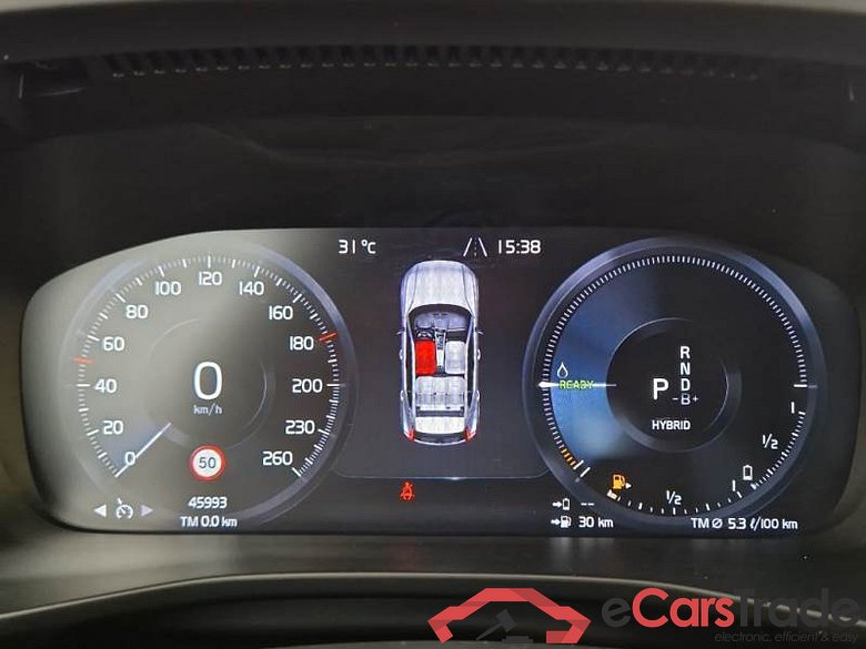 VOLVO XC40 / 2017 / 5P / SUV T4 PLUG-IN HYBRID AUTO RECHARGE R-DESIGN #4