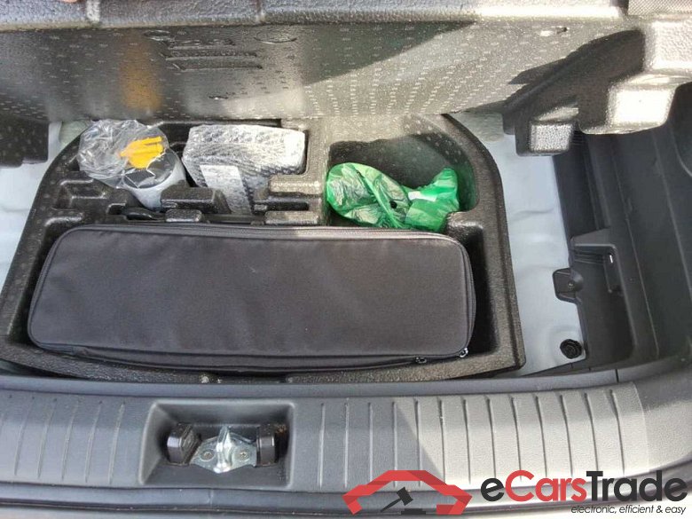 Hyundai Kona (OS)(2017->) DE - SUV5 Elektro, Elektro 2WD, (Facelift) 2021 - 2023 #3