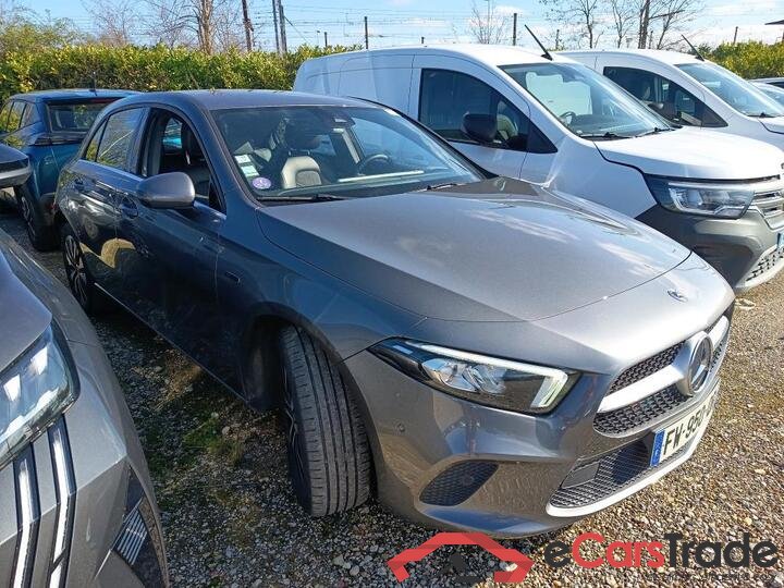 Mercedes A 250e Plug-In Hybrid Aut. LED-Xenon Widescreen Navi 1/2 Sport-Leather KeylessGo Camera Klima PDC ... #2