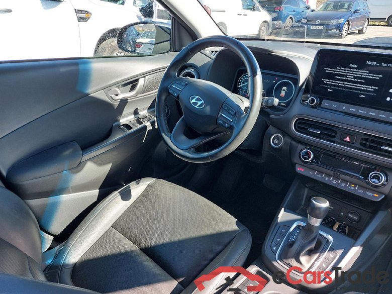HYUNDAI Kona / 2020 / 5P / todoterreno 1.6 GDI HEV Style Sky DCT #3