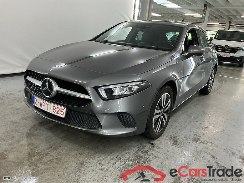 MERCEDES-BENZ CLASS A (W177) A 250 e PHEV Business Solution
