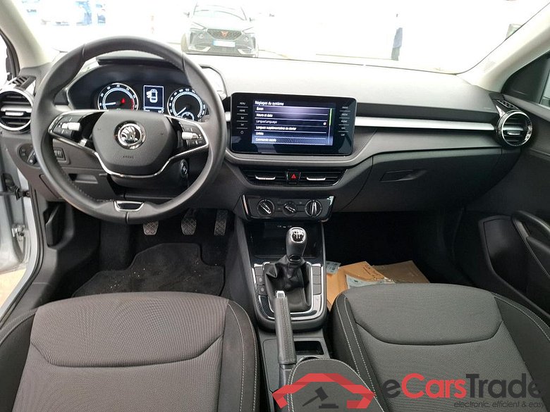 Fabia Ambition 1.0 MPI 80CV BVM5 E6d #5