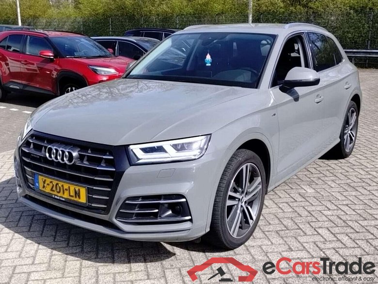 AUDI Q5 55 TFSI e quattro Competition
