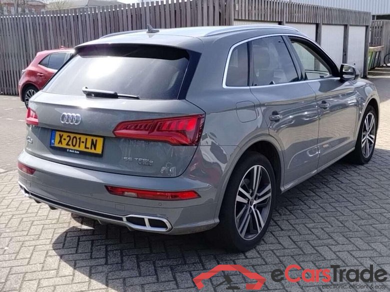AUDI Q5 55 TFSI e quattro Competition #4
